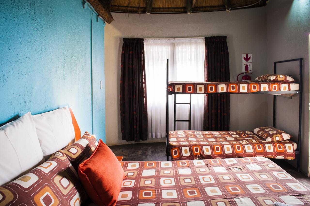 Sheri'S Lodge & Backpackers Граскоп Екстер'єр фото